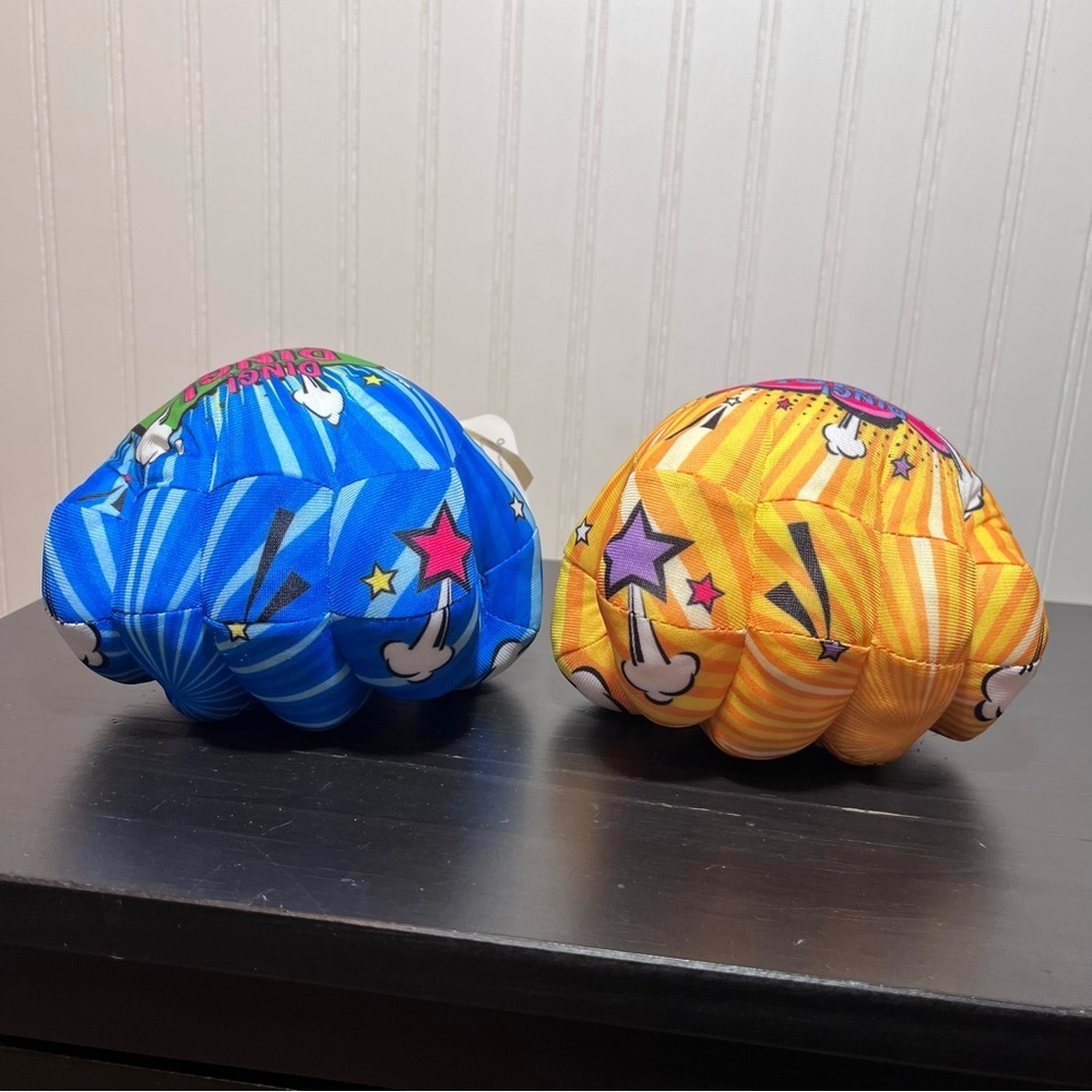 Dave & Buster’s Power Fists Plush Kid’s Boxing Gloves Set - Comic Pop Art - Picture 10 of 15